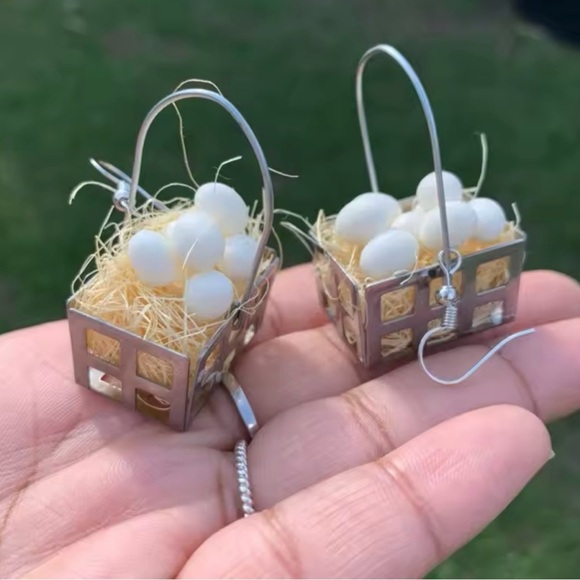 Egg Basket Earrings Farm Earrings - Picture 1 of 3